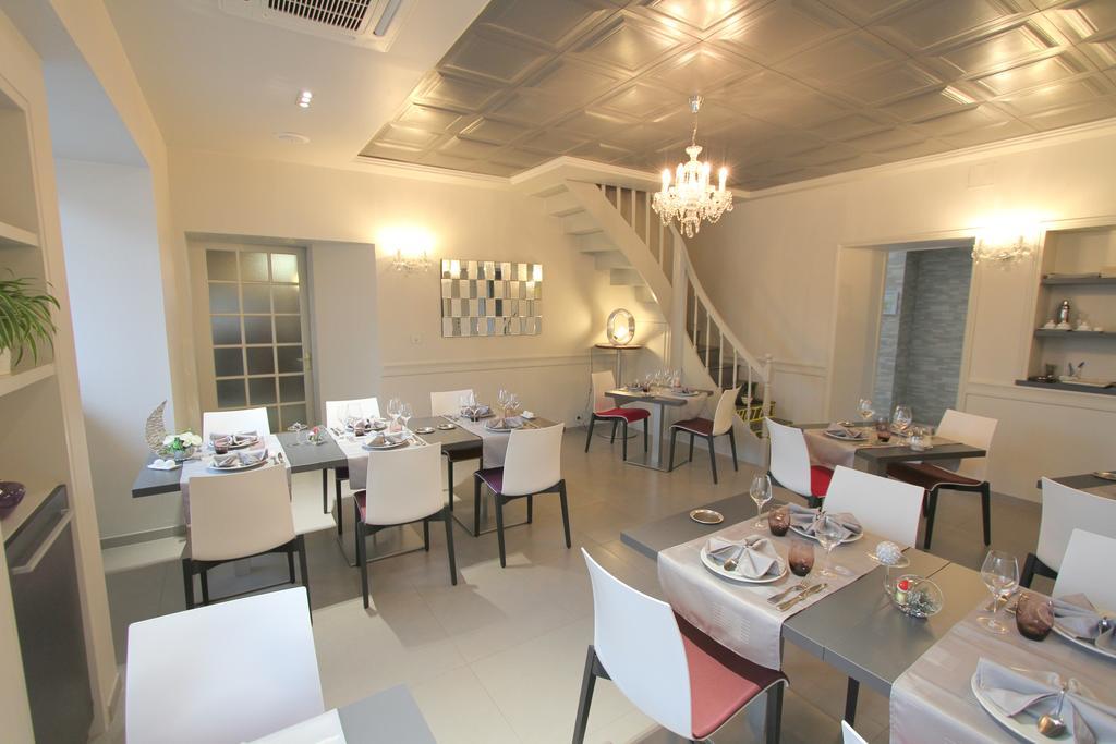 Logis Hotel Restaurant Le Grand Turc L'Oie Ngoại thất bức ảnh